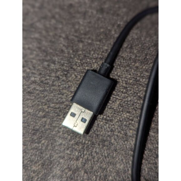 Samsung Wireless Charger EP-PG920A With USB Cable 5V Input Black Circular Design - Picture 3 of 4